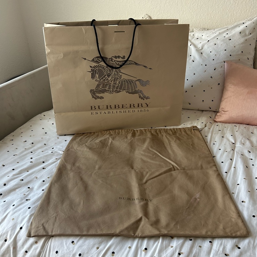 Burberry Haymarket Colours Check Leather Reverse Tote- Poppy Red, excellent cond
